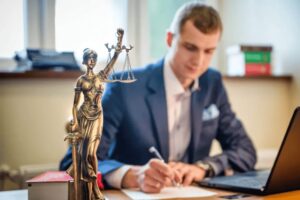 Spółka cywilna a odpowiedzialność majątkiem prywatnym – co ryzykują wspólnicy?